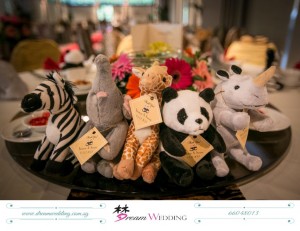 35 (Dream Wedding Boutique) Suprt duper cute animal beanie as wedding favors