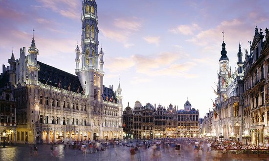 Brussels europe pre wedding photoshoot dreamwedding boutique singapore bridal package and wedding gown rental belgium grand place 2