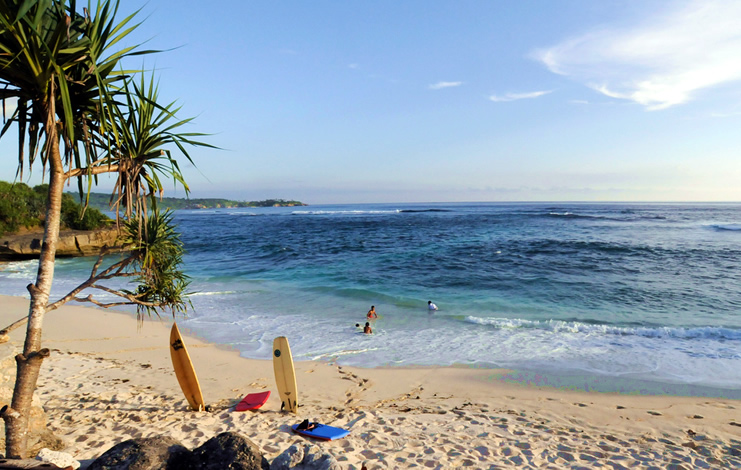 lembongan beach dream wedding boutique singapore bridal bali pre wedding photoshoot and travel