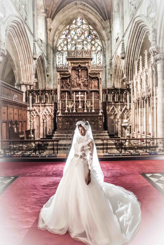 selby abbey church united kingdom england europe pre wedding photoshoot dreamwedding boutique singapore bridal package and wedding gown rental museum wedding photography photographer6