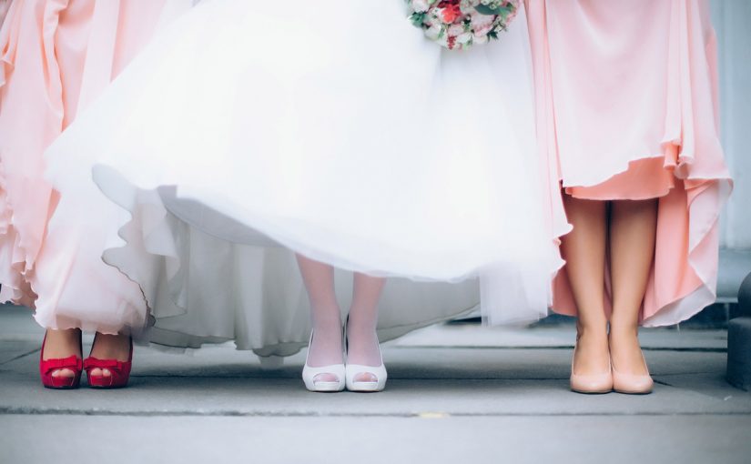 How to pull off mismatched bridesmaid dresses